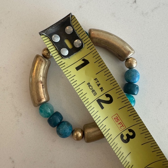 Chunky Gold and Torquoise stretch Beaded bracelet - Picture 2 of 3